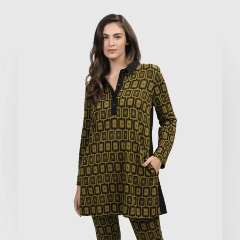 Alembika Dynamite Days Button Down Tunic